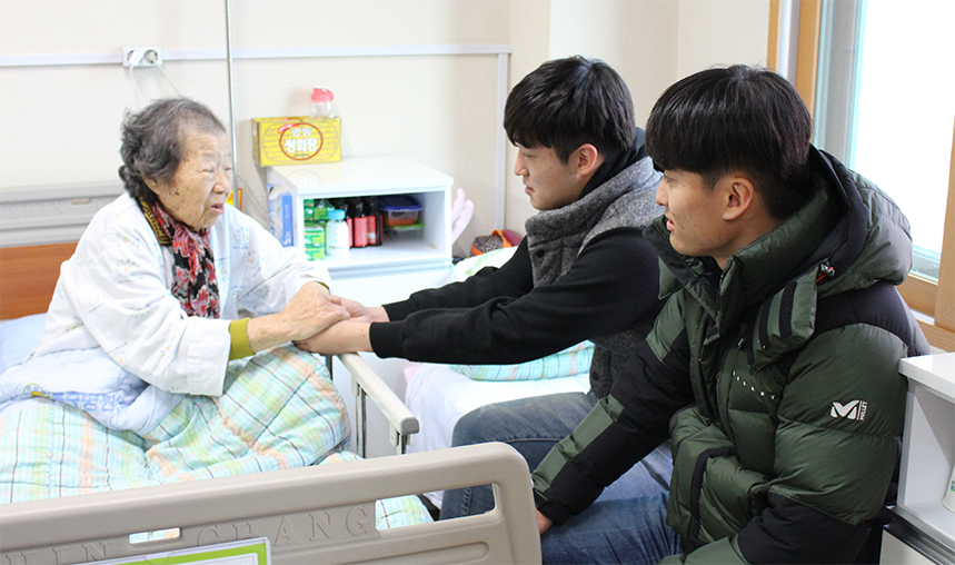 2015, 주택화재에서 인명구출한 손희탁, 김이현 학생